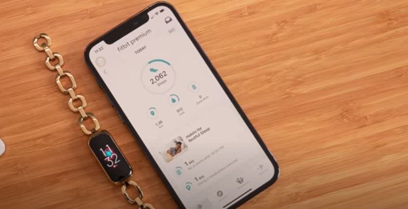 Fitbit Luxe review: This fitness tracker is really small
